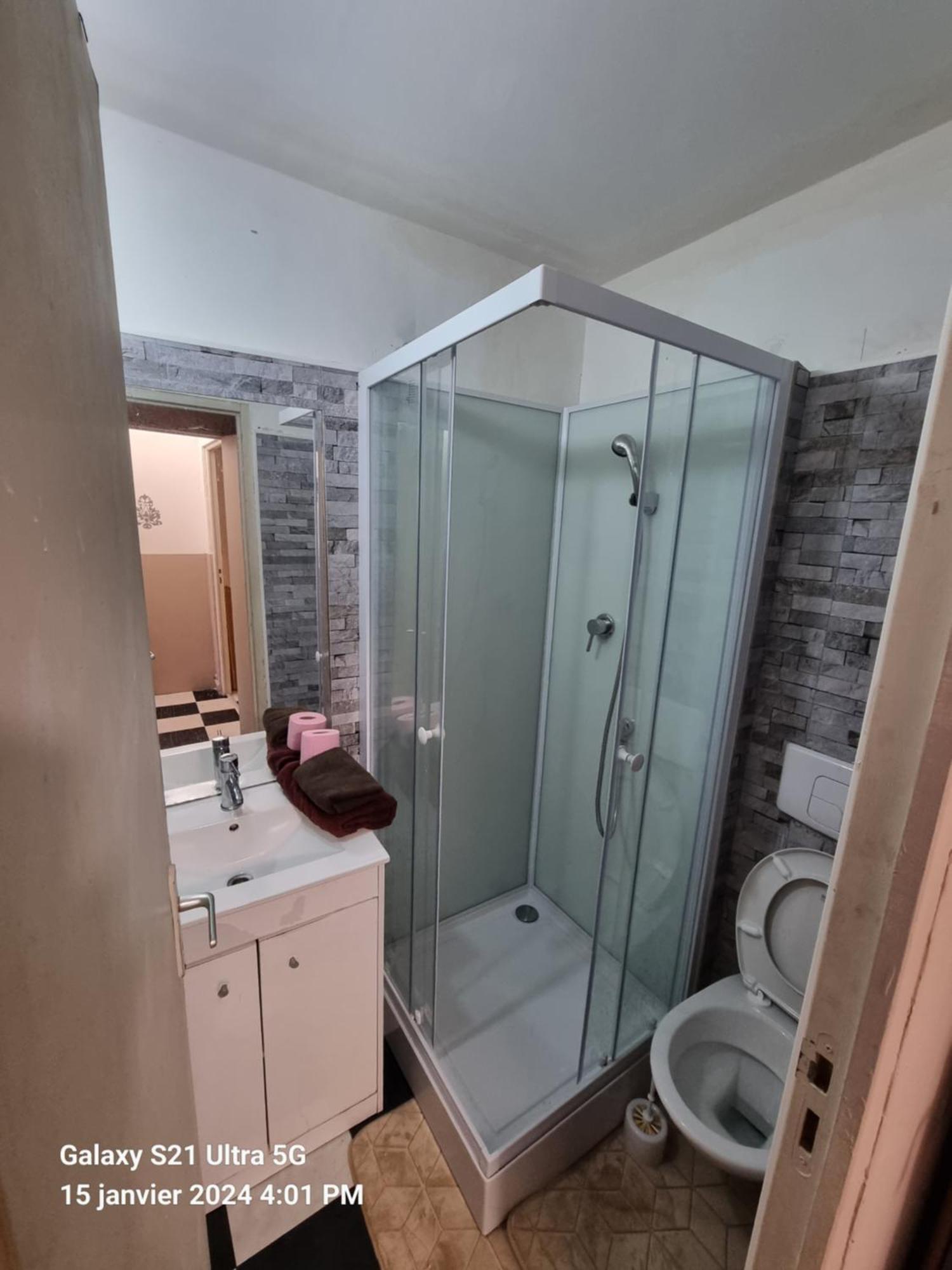 Hotel Des Allees Марсель Номер фото